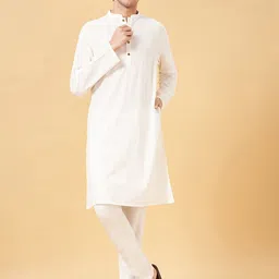 indus route by Pantaloons Striped Mandarin Collar Straight Kurta-40