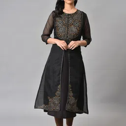 W Ethnic Motifs Embroidered Layered Kurta-picture-16