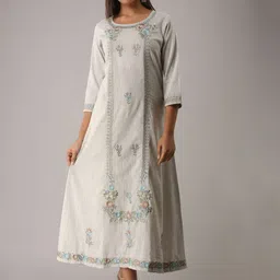 MAUKA Women Grey Floral Embroidered Cotton Kurta-picture-47