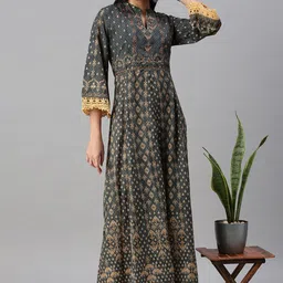 SHOWOFF Women Green Ethnic Motifs Printed Anarkali Kurta-image-86