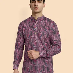 Vardha Ethnic Motifs Printed Mandarin Collar Cotton Kurta-picture-27