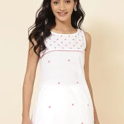 Fabindia Floral Embroidered Cotton Kurti-45