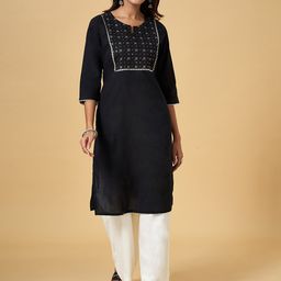 RANGMANCH BY PANTALOONS Floral Yoke Design Straight Gotta Patti Kurta-image-36