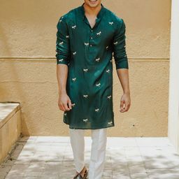 UNCUFFED Floral Embroidered Mandarin Collar Straight Kurta-picture-46