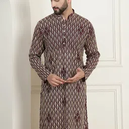 SOJANYA Floral Embroidered Mandarin Collar Pure Cotton Straight Kurta-picture-3