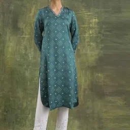 W The Folksong Collection Women Green Geometric Kurta-picture-57