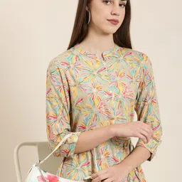 SHOWOFF Abstract Printed Belted Detail A-Line Kurta-picture-3
