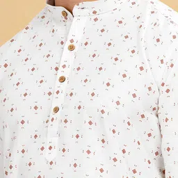 Anouk Men Geometric Thread Work Kurta image 3