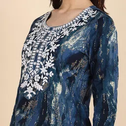 Maaesa Abstract Printed Thread Work Straight Kurta image 2
