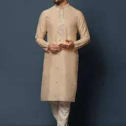 KISAH Embroidered Mandarin Collar Mirror Work Kurta image 5
