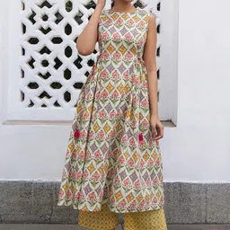 Janasya Ethnic Motifs Printed Pleated Pure Cotton A-Line Kurta with Trousers-14
