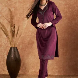Sangria Beads and Stones Embellished Winter Velvet Straight Kurta & Trousers-23