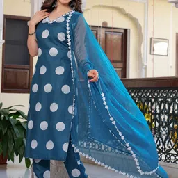 HETVI CREATION Geometric Printed V-Neck Straight Kurta With Trousers & Dupatta image 2
