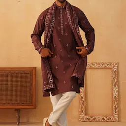 Jompers Men Floral Embroidered Regular Sequinned Kurta with Pyjamas & With Dupatta-11