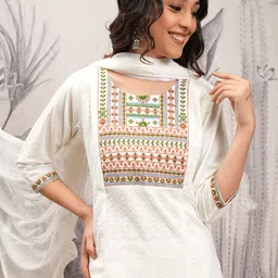 Vishudh White Ethnic Motifs Yoke Design Pure Cotton Straight Kurta With Trousers & Dupatta-image-43