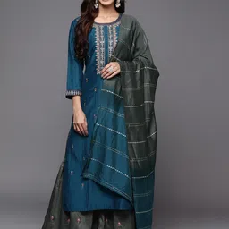 Varanga Ethnic Motifs Thread Embroidered Sequinned Kurta with Sharara & Dupatta-picture-9