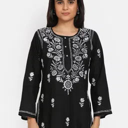PARAMOUNT CHIKAN Black & White Ethnic Motifs Embroidered Chikankari Kurti-picture-22