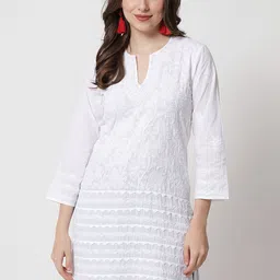 PARAMOUNT CHIKAN White Hand Embroidered Chikankari Cotton Kurti-picture-2