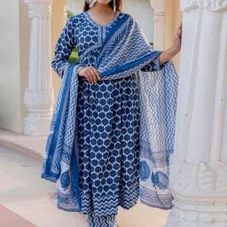 KALINI Ethnic Motifs Printed Regular Kurta With Trousers & Dupatta image 5