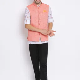 hangup plus Men Floral Printed Kurta With Trousers & Nehru Jacket-11