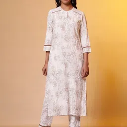 AURELIA Floral Printed Regular Round Neck Straight Kurta with Trousers-image-56