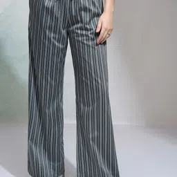 Tokyo Talkies Women Regular Fit Mid-Rise Pleated Trousers-image-3