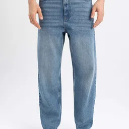 DeFacto Men Mid-Rise Medium Shade Heavy Fade Clean Look Pure Cotton Jeans-image-6