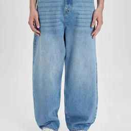 DeFacto Men Relaxed Fit Pure Cotton Light Fade Jeans-image-45