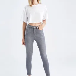 DeFacto Women Pure Cotton High-Rise Light Fade Jeans-picture-57