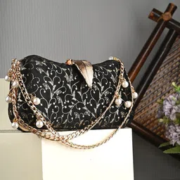 Toobacraft Embellished Box Clutch-15