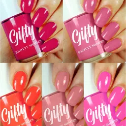 No Toxin Nail Lacquer (WakeUp & MakeUp Combo) Spoiled Diva,Dessert Night,Rocking Red,Be Bold,Babydoll Pink-image-46