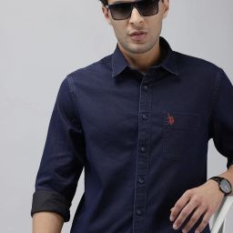 Men Slim Fit Solid Cut Away Collar Casual Shirt-image-77