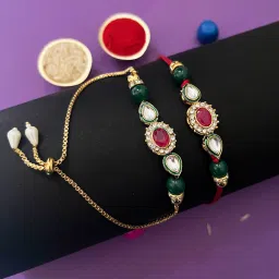 Bhaiya Bhabhi BRAS-OVAL-RG Gold, Kundan, Pearl, Mauli Thread Rakhi, Chawal Roli Pack Set-7