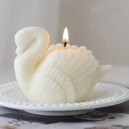 Swan Candle-image-31