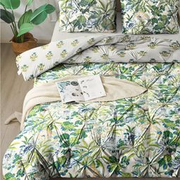 THE WHITE MOSS White & Green Floral Microfiber Mild Winter 300 GSM Double Bed Comforter-image-56
