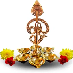 Brass Murugan Vel Vilakku with 6 Muga Vilakku for Pooja Room Decor Brass Table Diya Set-picture-28