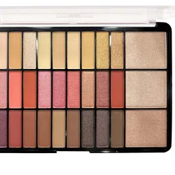 Color Studio Eyeshadow & Highlighter Palette | Highly Pigmented & Matte Finish 38 g-0