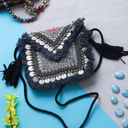 Swisni Women Embellished Envelope Clutch-picture-24