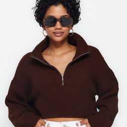 Trendyol Spread Collar Cable Knit Crop Pullover Sweater-20