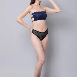 Aamarsh Floral Self Design Strapless Full Coverage Minimizer Bra With 360 Degree Support image 5