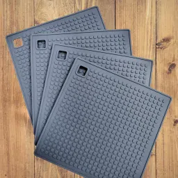 SH- hotmat square grey square Trivet-17