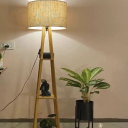 lighthouses Tripod Floor lamp image 2