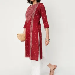 Women Printed Polyester Straight Kurta-image-12