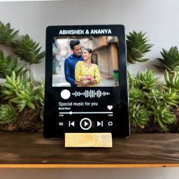 Acrylic Table Photo Frame-image-6