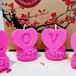 Premium Handmade Soy Wax Love Shaped Candles for Home Decoration Candle-image-24