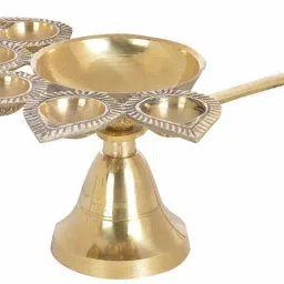 Pooja Aarti Diya with Handle Brass Decorative Puja Accessory, Five Face Camphor Burner lamp Panch Aarti for Navratra, Diwali Gifts Home Decor Brass Table Diya-image-11