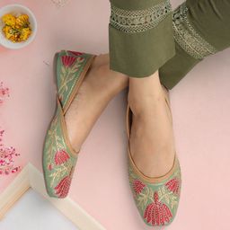 iconics Women Bellies Sandal-picture-14