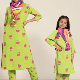 Sangria Women Green & Pink Floral Pure Cotton Printed Kurta with Trousers & With Dupatta-picture-20