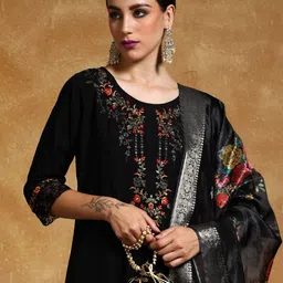 Varanga Women Floral Embroidered Regular Thread Work Kurta with Trousers & With Dupatta-image-32