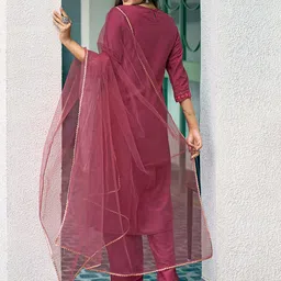 SKYLEE Ethnic Motifs Embroidered Regular Thread Work Kurta with Trousers & With Dupatta image 2